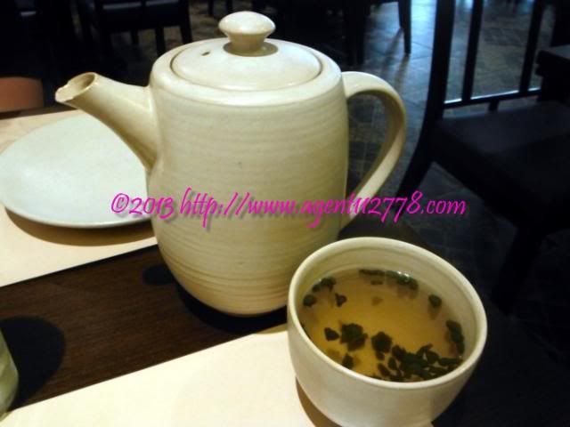 Modern Shanghai Glorietta 2 Ginseng Oolong Tea