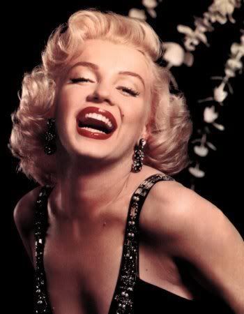 Marilyn-Monroe-.jpg Marilyn Monroe image by littlexxlili