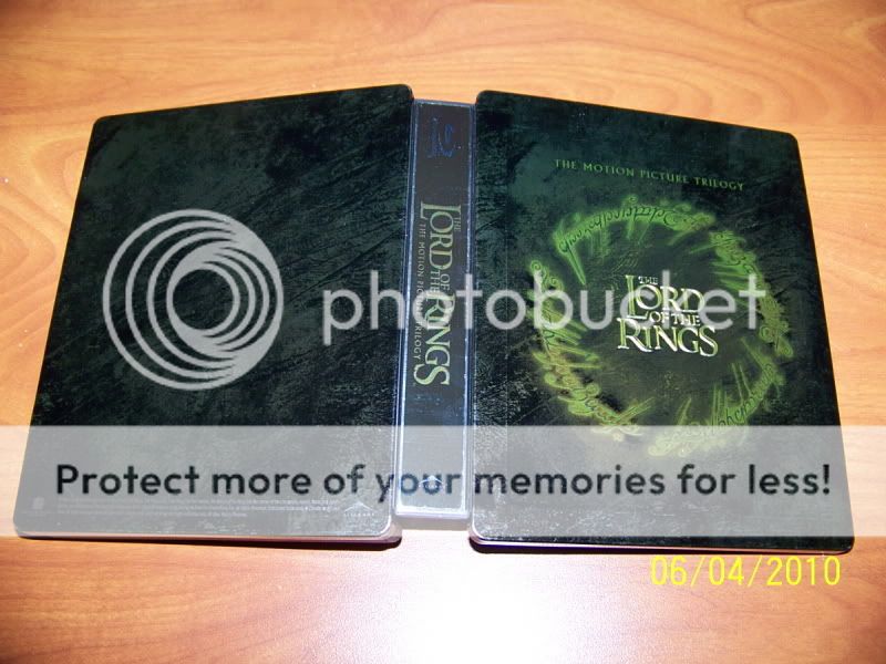 http://i533.photobucket.com/albums/ee332/burovik/lotr%20fs%20steelbook/007qw.jpg