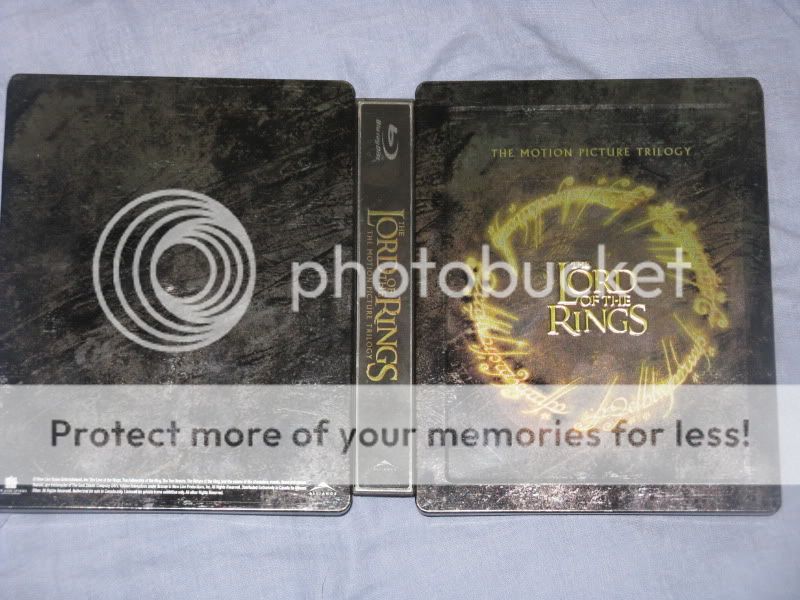 http://i533.photobucket.com/albums/ee332/burovik/lotr%20fs%20steelbook/mayjun2009292.jpg