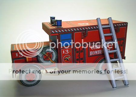 Vintage Fire Truck Papercraft